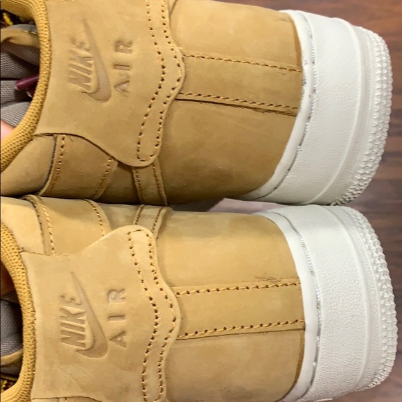 NIKE AIR FORCE 1 HIGH PRM (GS) Wheat/Khaki-Light B - Picture 15 of 16